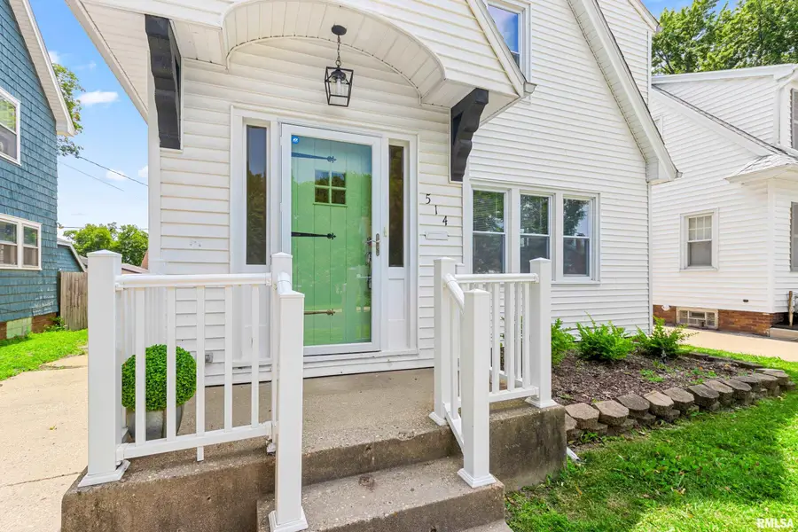 514 W Maywood Avenue, Peoria, IL 61604 - #2