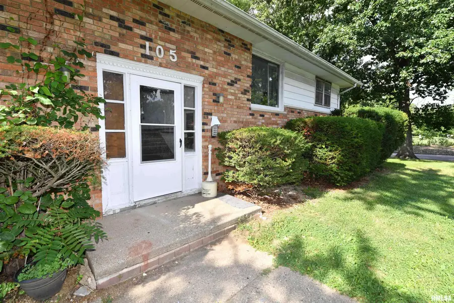105 W Paradise Court, Bartonville, IL 61607 - #2