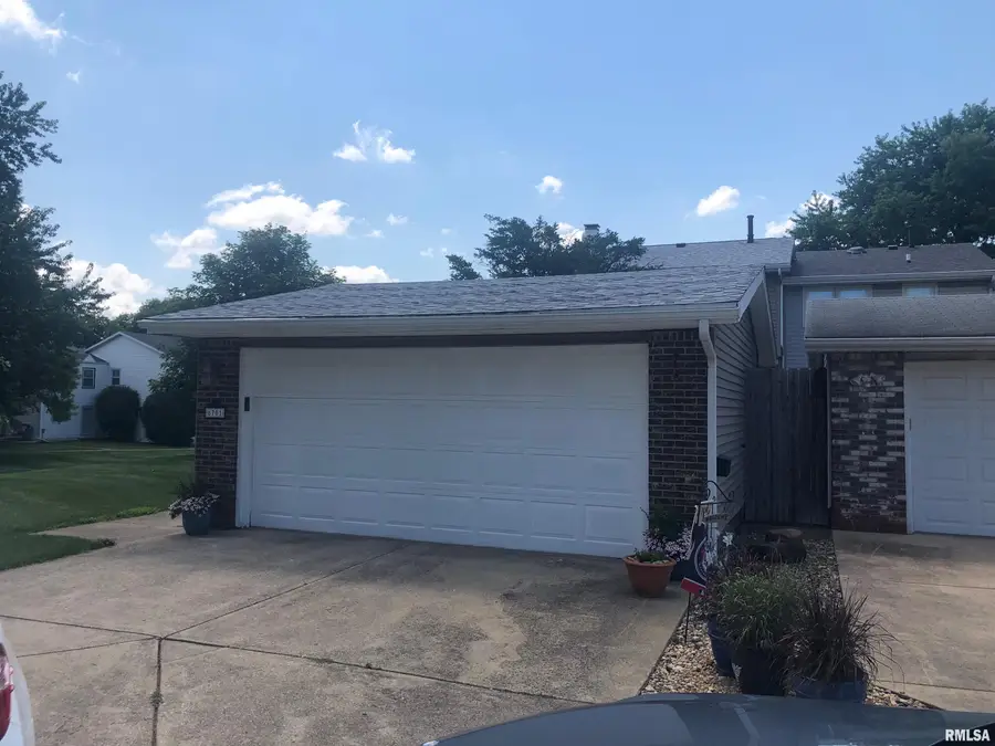 6701 N Fawndale Drive, Peoria, IL 61615 - #3