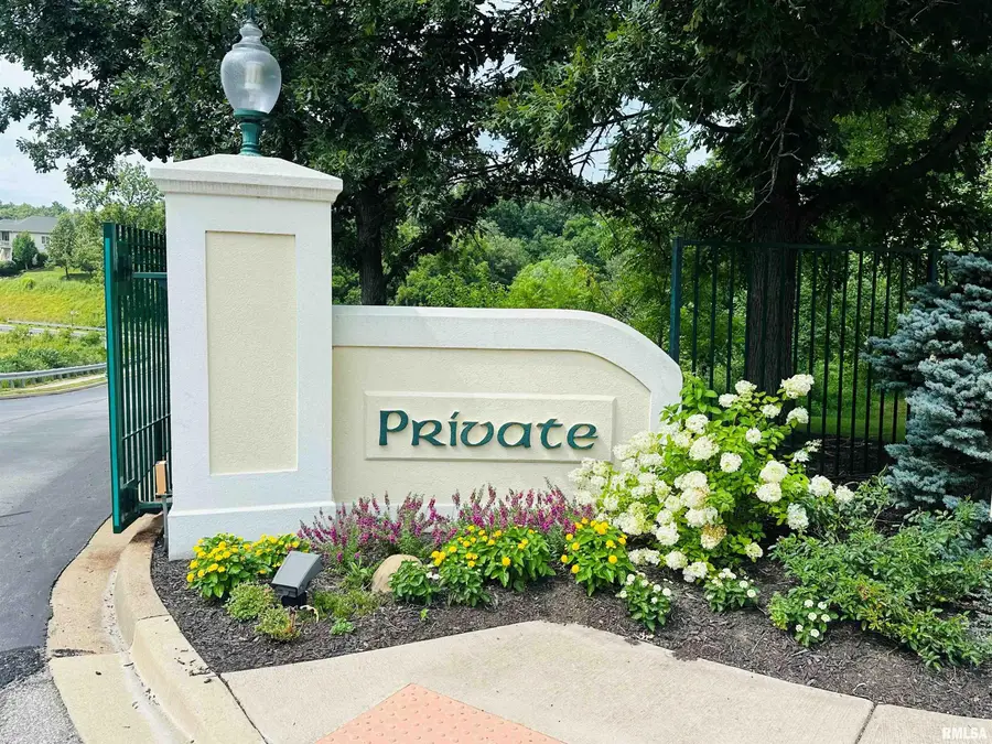 5606 W Grande Circle, Peoria, IL 61615 - #3
