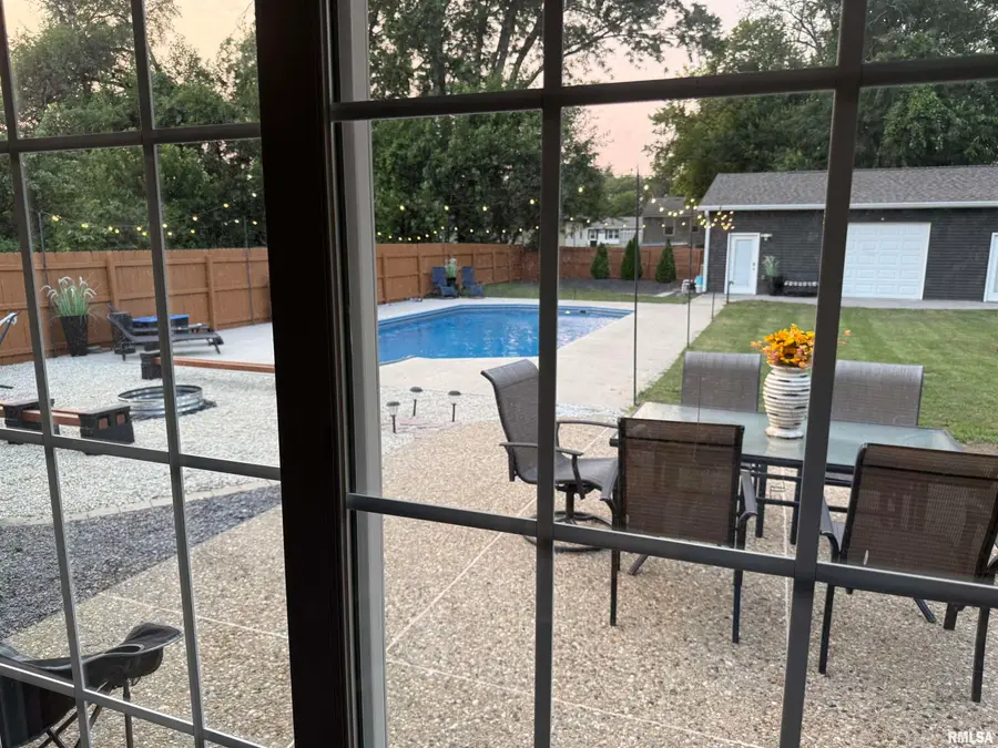 601 E Tripp Avenue, Peoria, IL 61603 - #3