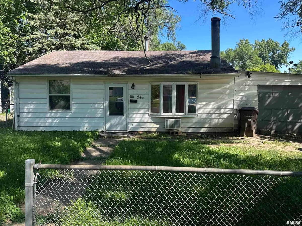 946 S Tonti Circle, Peoria, IL 61605 - #1