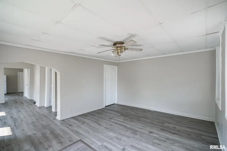 1601 NE Jefferson Avenue, Peoria, IL 61603 - #3