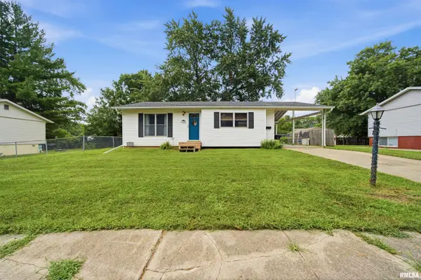 3706 W Lancer Road, Peoria, IL 61615