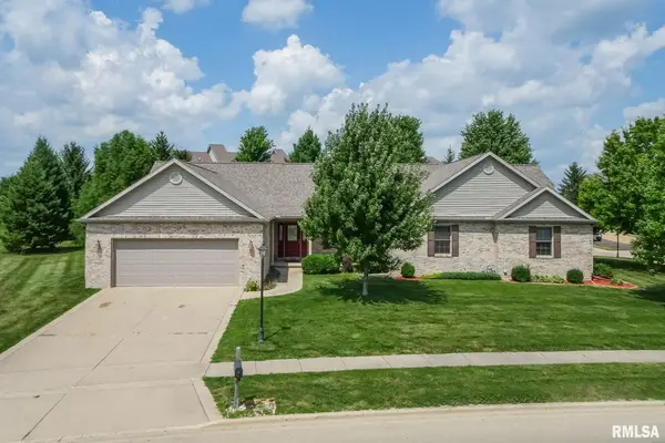 1835 Kingsbury Road, Washington, IL 61761