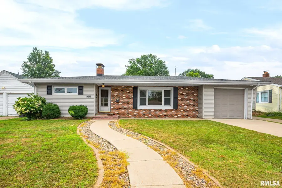 1412 N Capitol Street, Pekin, IL 61554 - #2