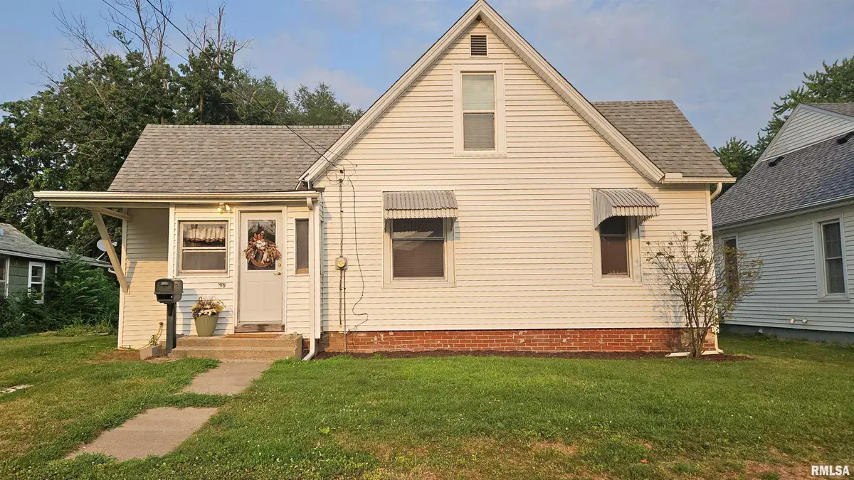 637 S 2nd Avenue, Canton, IL 61520 - #1