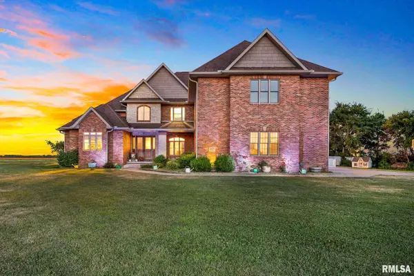 28777 N Woodside Drive, Canton, IL 61520
