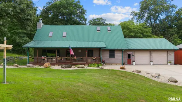 2103 N Thirteen Club Drive, Peoria, IL 61604