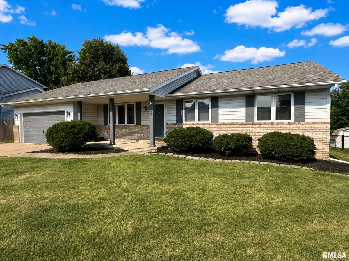 208 Freedom Trail, East Peoria, IL 61611 - #1