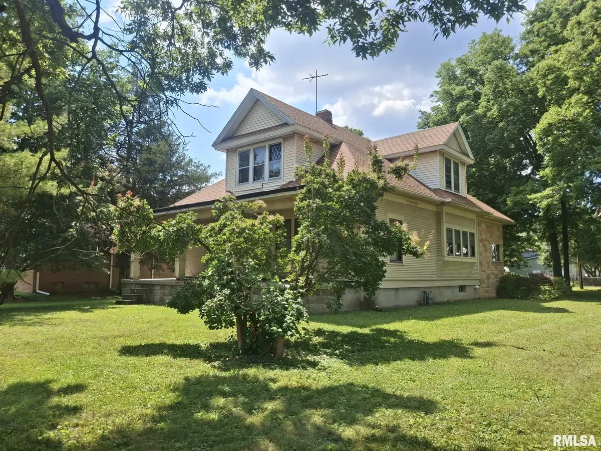 1017 N Logan Street, Lincoln, IL 62656 - #1