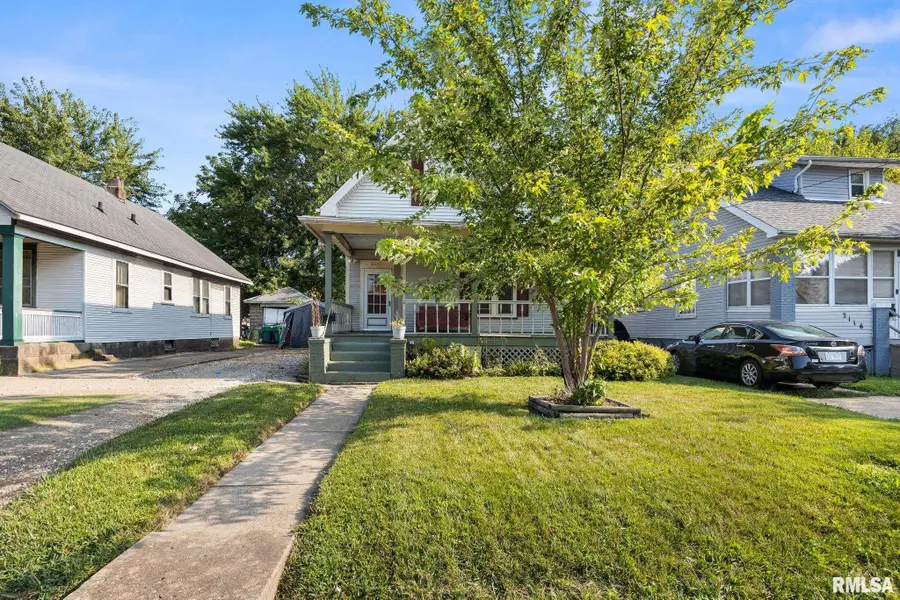 2112 W Manor Parkway, West Peoria, IL 61604 - #2