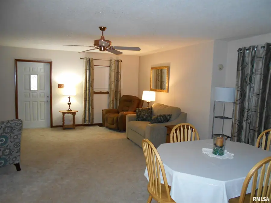 346 W Barnes Street, Bushnell, IL 61422 - #3