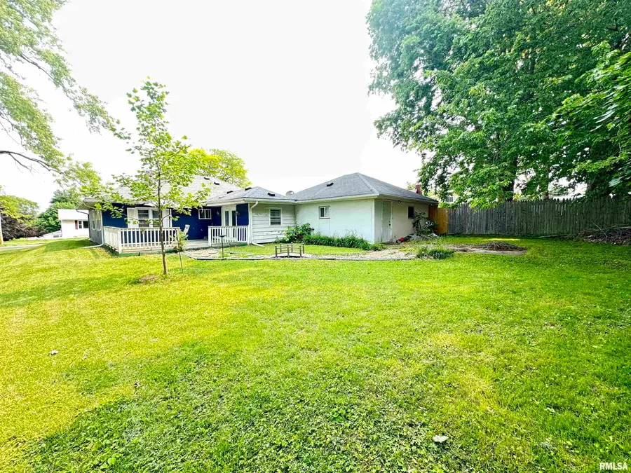 402 W Tower Street, Eureka, IL 61530 - #3