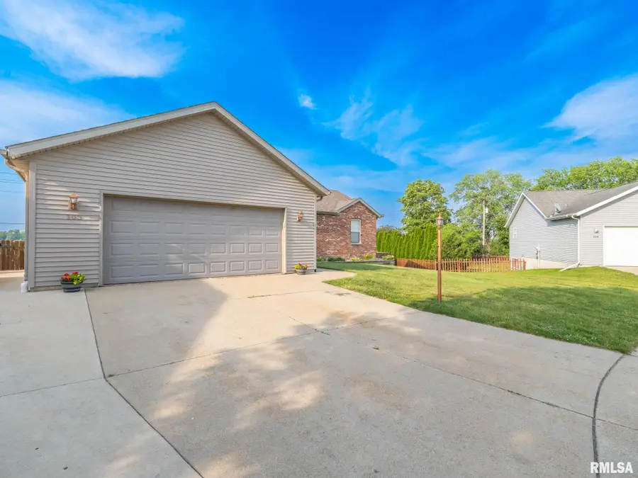 103 Sandyshores Drive, Chillicothe, IL 61523 - #2