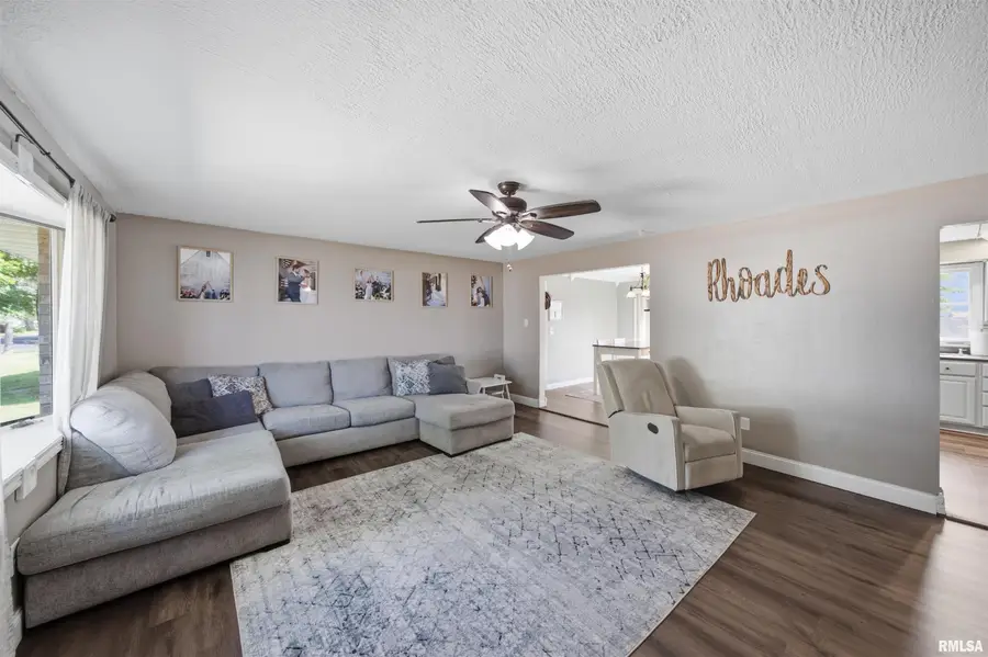 202 Winston Avenue, Bartonville, IL 61607 - #3