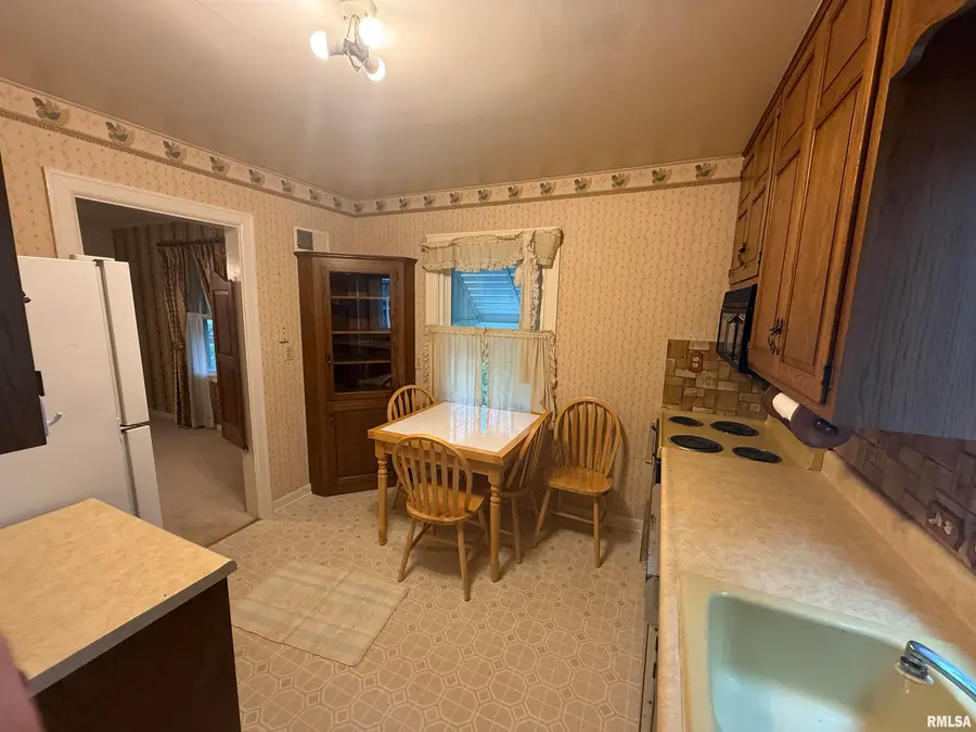 807 Eldridge Street, Washington, IL 61571 - #2