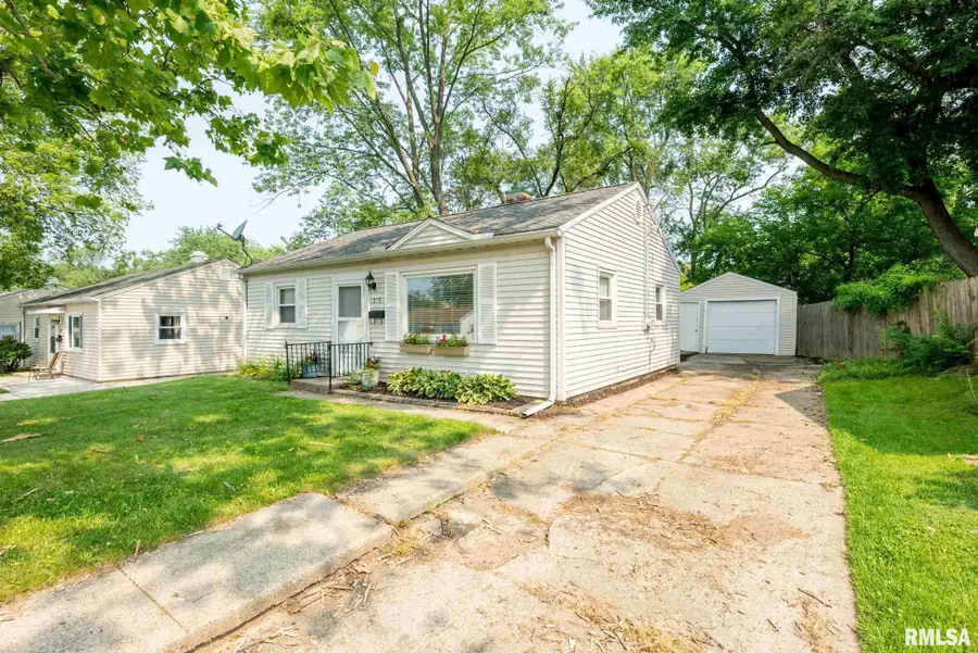 915 W Purtscher Drive, Peoria, IL 61614 - #2