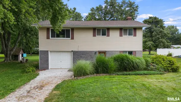 60 S Riverview Drive, East Peoria, IL 61611