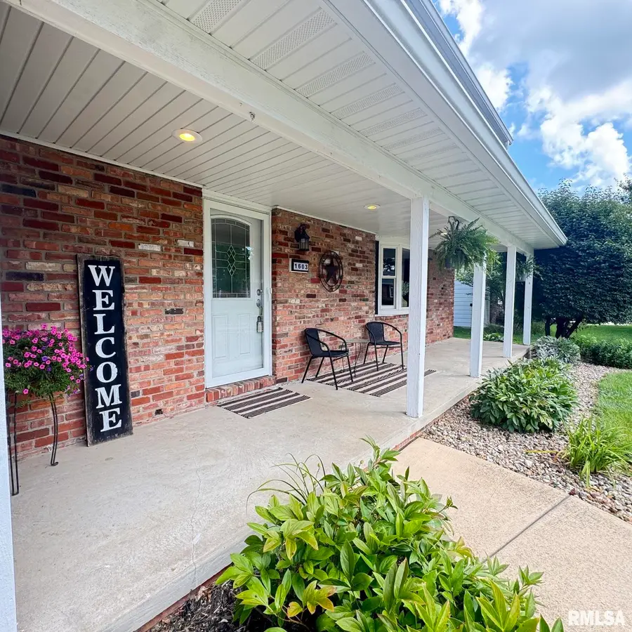 1603 W Grandridge Drive, Dunlap, IL 61525 - #3