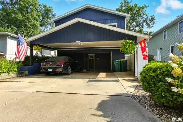 11 Hickory Grove, Macomb, IL 61455