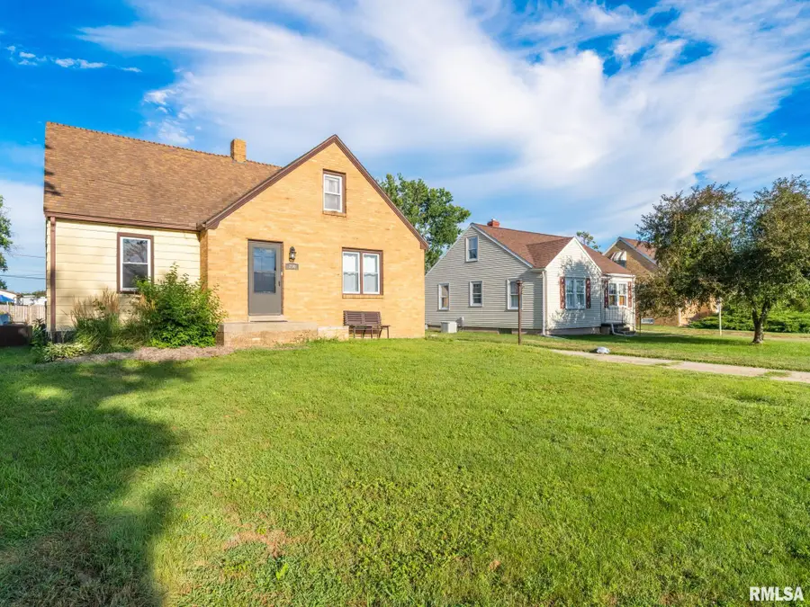200 William Street, East Peoria, IL 61611 - #2