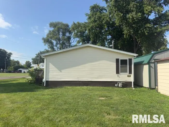 130 N West Street, Fairview, IL 61432 - #3