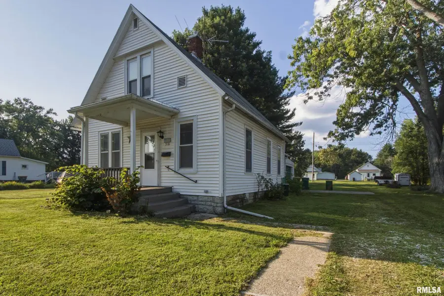 516 W Mcdonough Street, Macomb, IL 61455 - #3