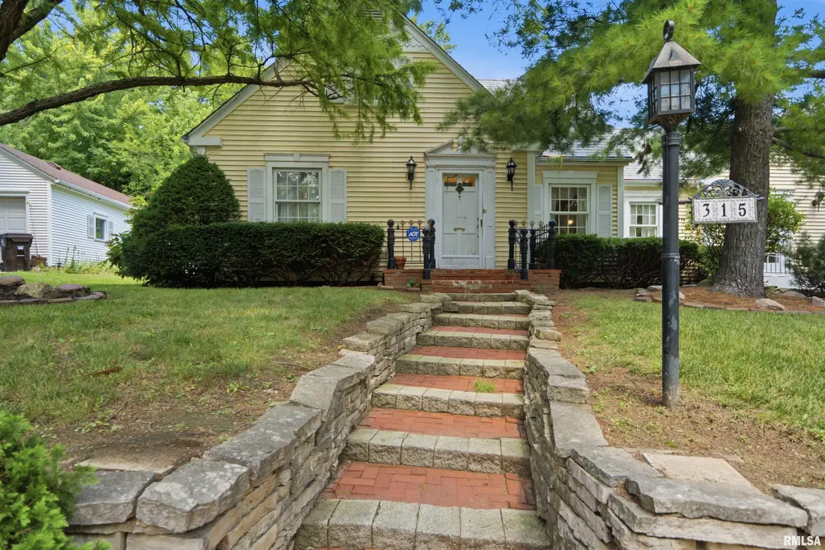 315 W Stonegate Road, Peoria, IL 61614 - #1