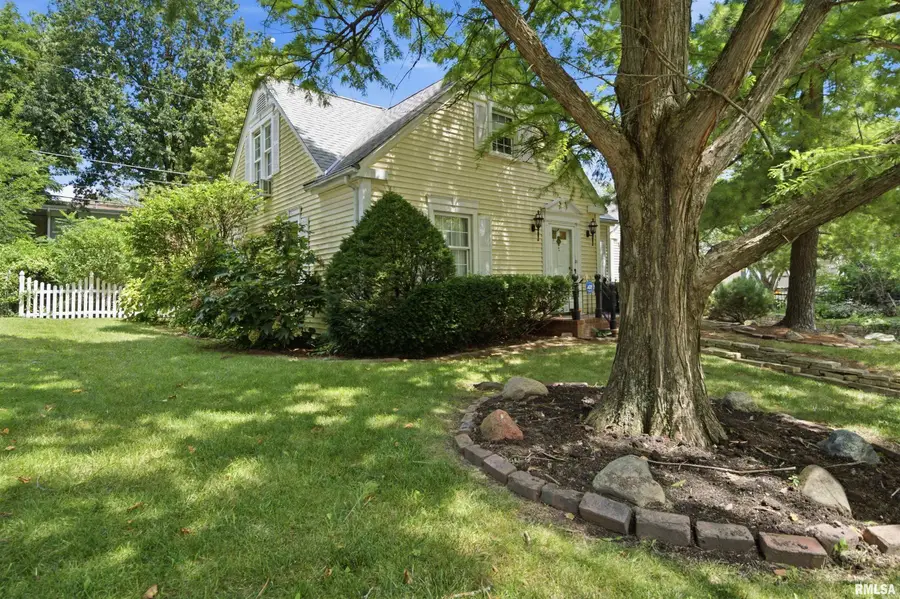 315 W Stonegate Road, Peoria, IL 61614 - #2