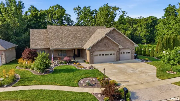 1841 Autumn Ridge, Washington, IL 61571