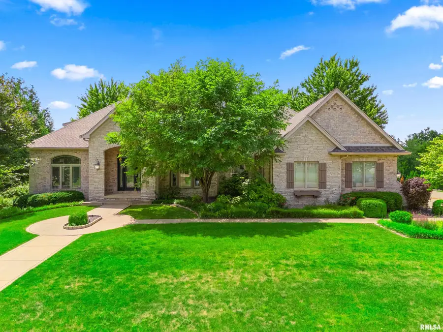 1811 Kern Road, Washington, IL 61571 - #2
