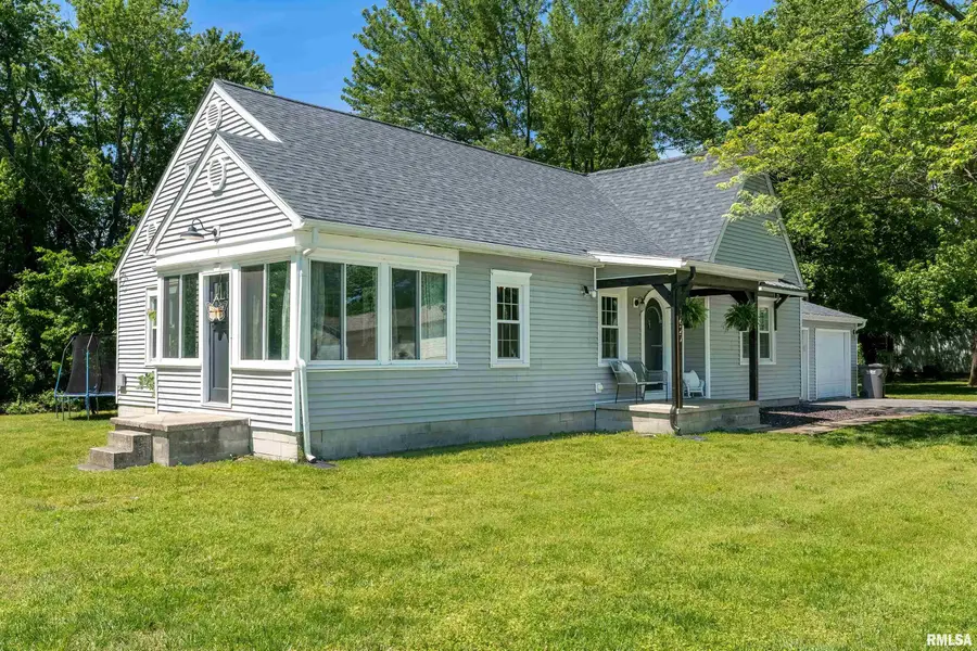 1627 S Division Street, Carterville, IL 62918 - #3