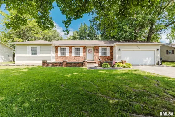 3004 W Clifton Court, Marion, IL 62959
