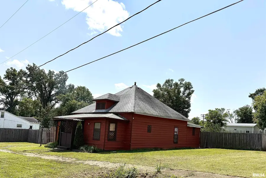 1555 Reed Street, Eldorado, IL 62930 - #2