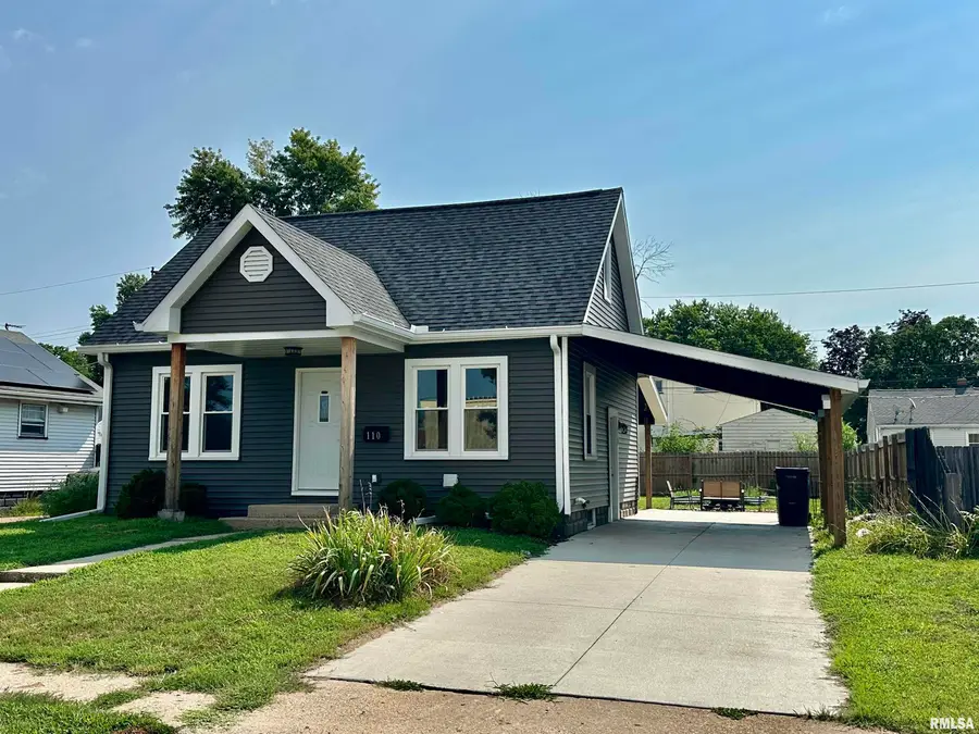 110 N 17th Street, Pekin, IL 61554 - #2