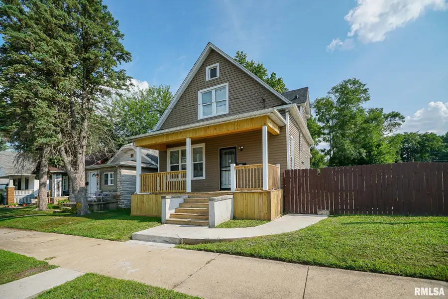 2020 W Antoinette Street, Peoria, IL 61605 - #2