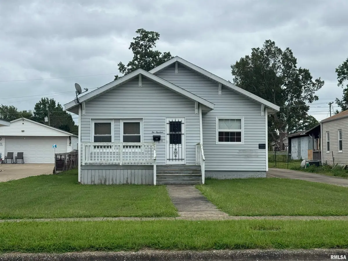 214 S Main Street, Zeigler, IL 62999 - #1