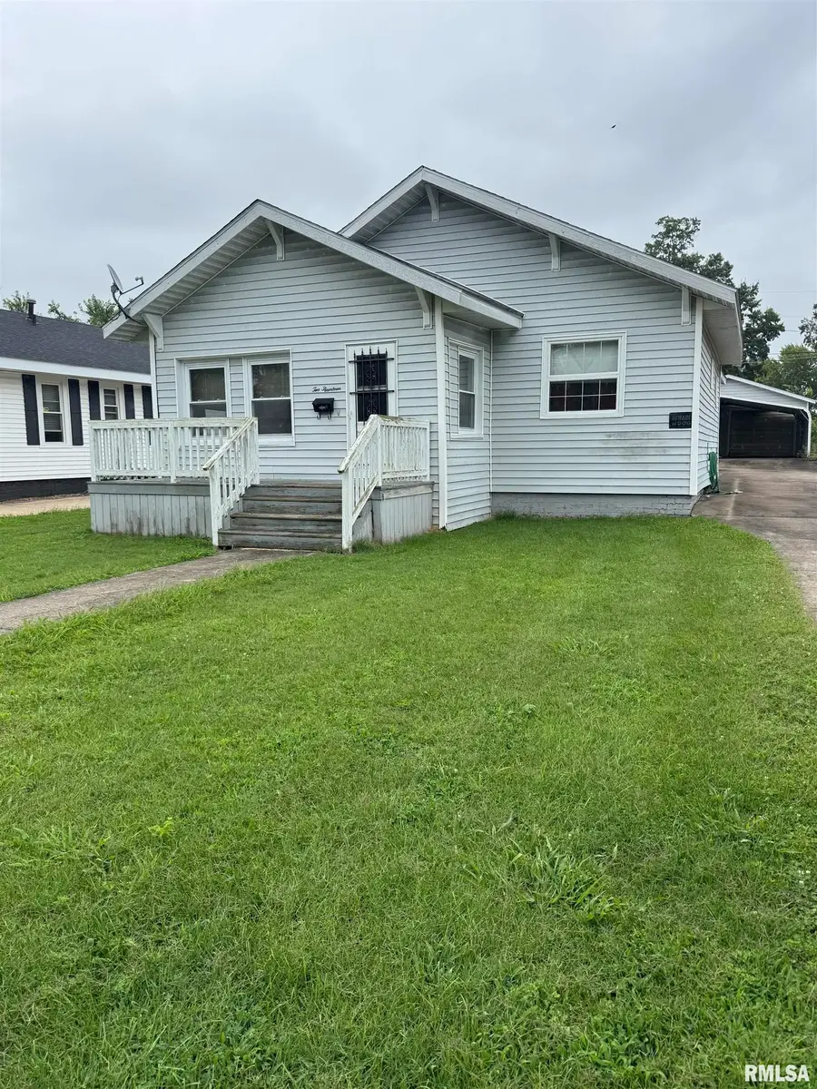 214 S Main Street, Zeigler, IL 62999 - #2