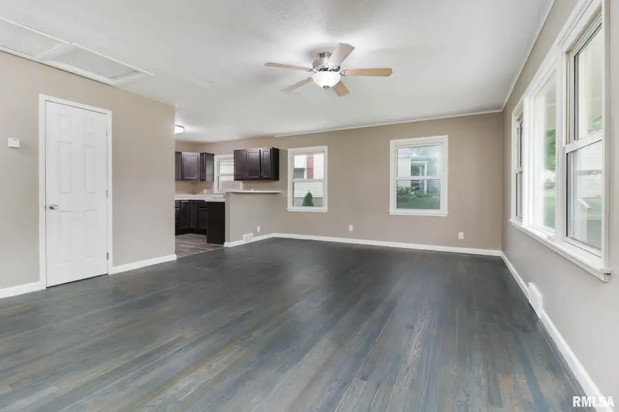 302 W Wynnwood Drive, Peoria, IL 61614 - #3