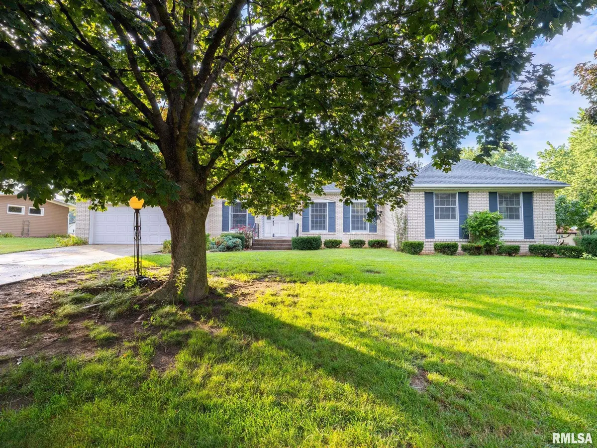 15 Olympia Fields Drive, Pekin, IL 61554 - #1