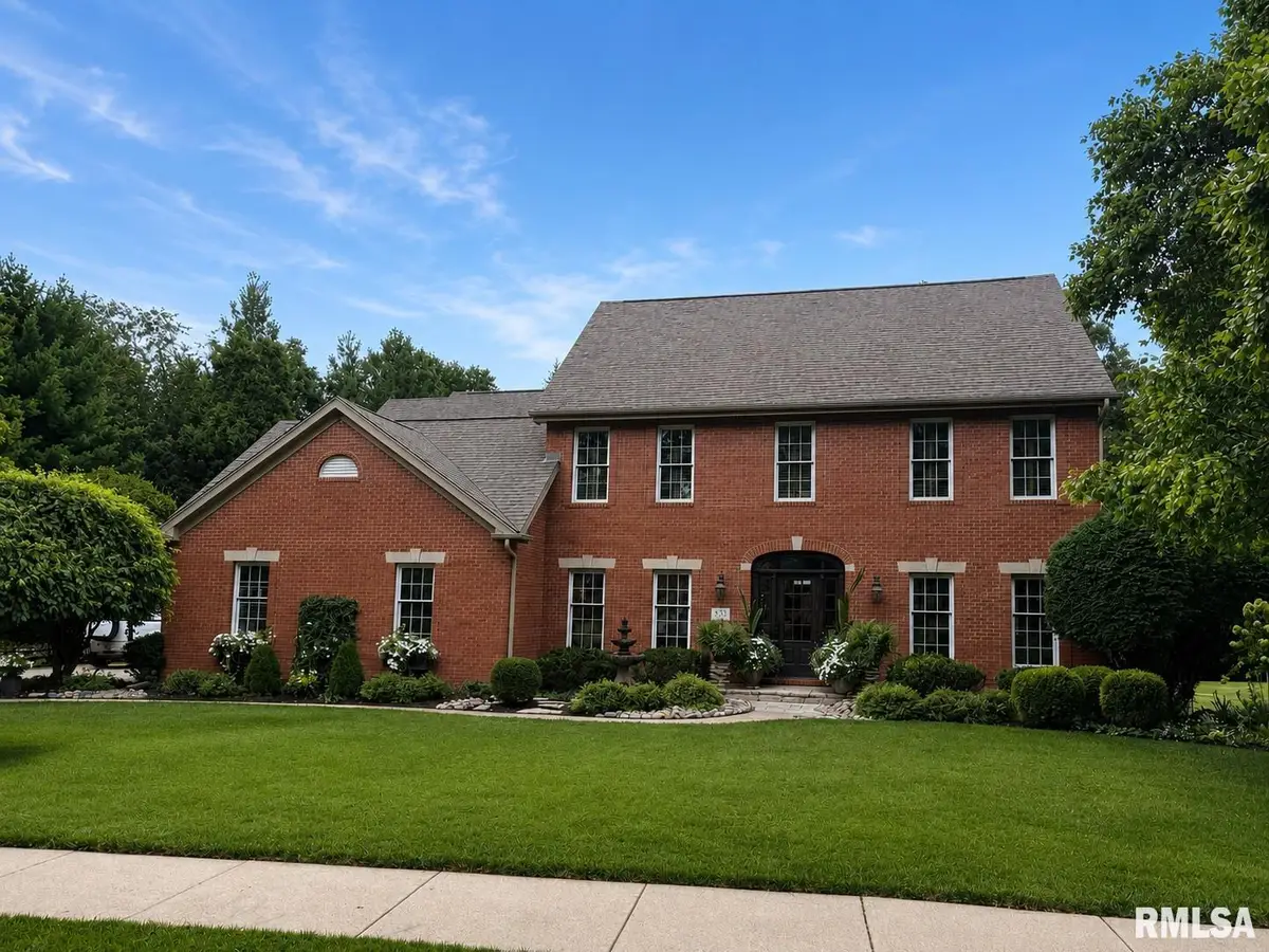933 W Grand Oak Drive, Peoria, IL 61615 - #1