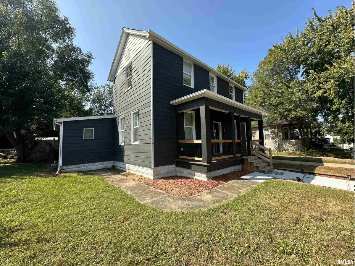1008 Market Street, Pekin, IL 61554 - #1
