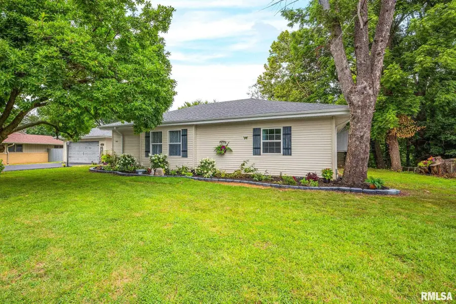 340 Hawthorne Circle, Creve Coeur, IL 61610 - #3