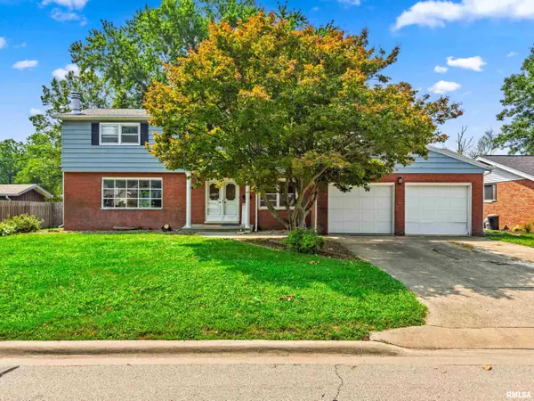 450 E Forestwood Street, Morton, IL 61550