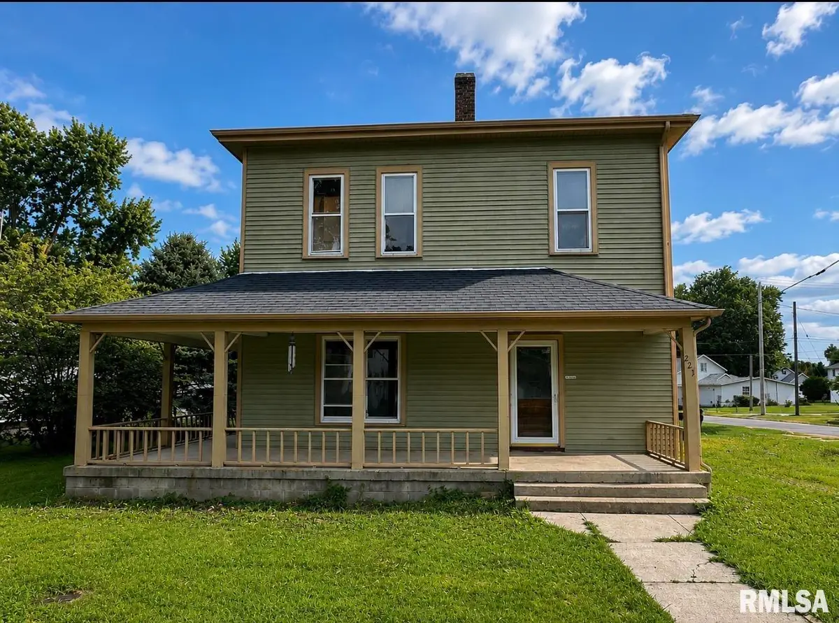 221 N Oak Street, Toluca, IL 61369 - #1