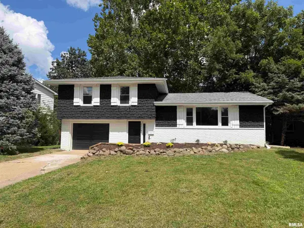 2715 W Huntington Drive, Peoria, IL 61614