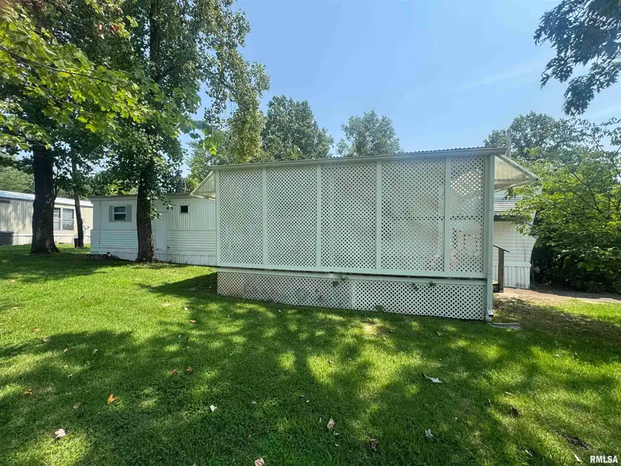 1701 N Russell Street, Marion, IL 62959 - #2