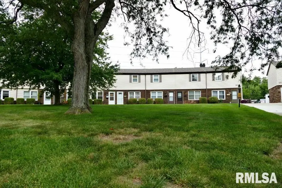 1936 Canterbury Drive #2Q, Washington, IL 61571 - #2