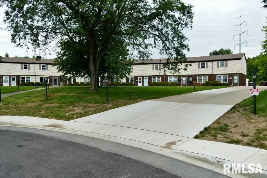 1936 Canterbury Drive #2Q, Washington, IL 61571 - #3